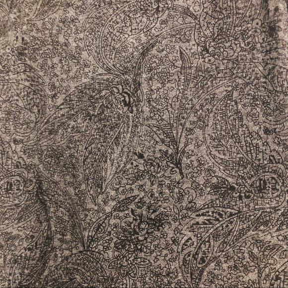 S Premise Pattern Leggings - Picture 2 of 3